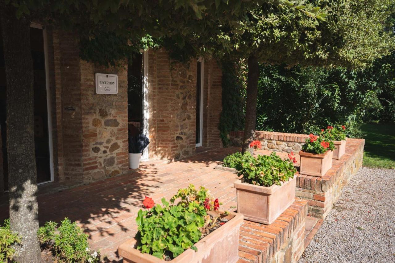 Le Versegge Resort Braccagni Buitenkant foto