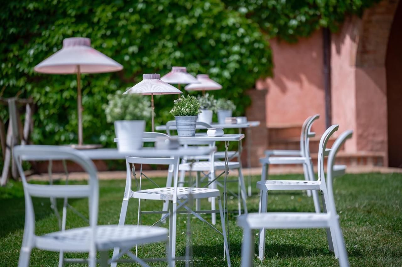 Le Versegge Resort Braccagni Buitenkant foto