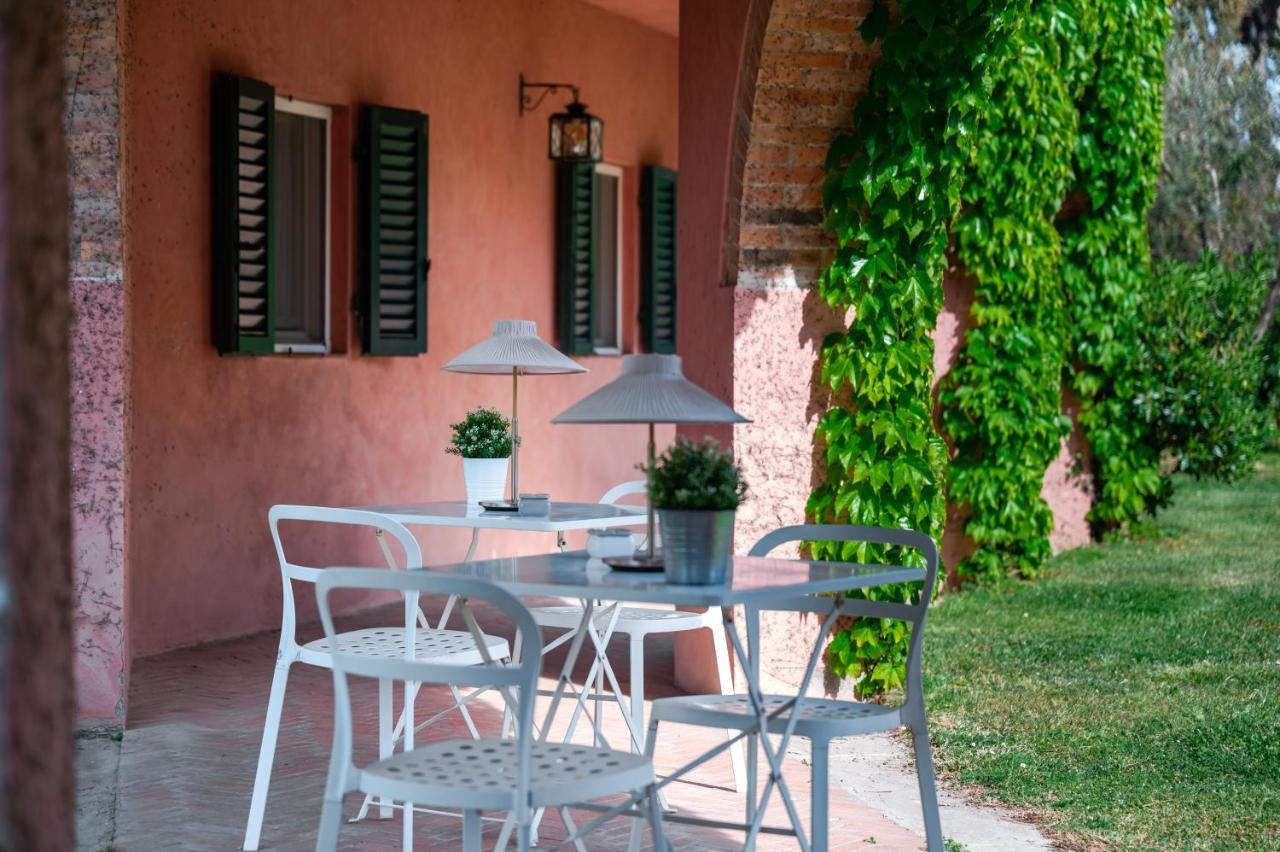 Le Versegge Resort Braccagni Buitenkant foto