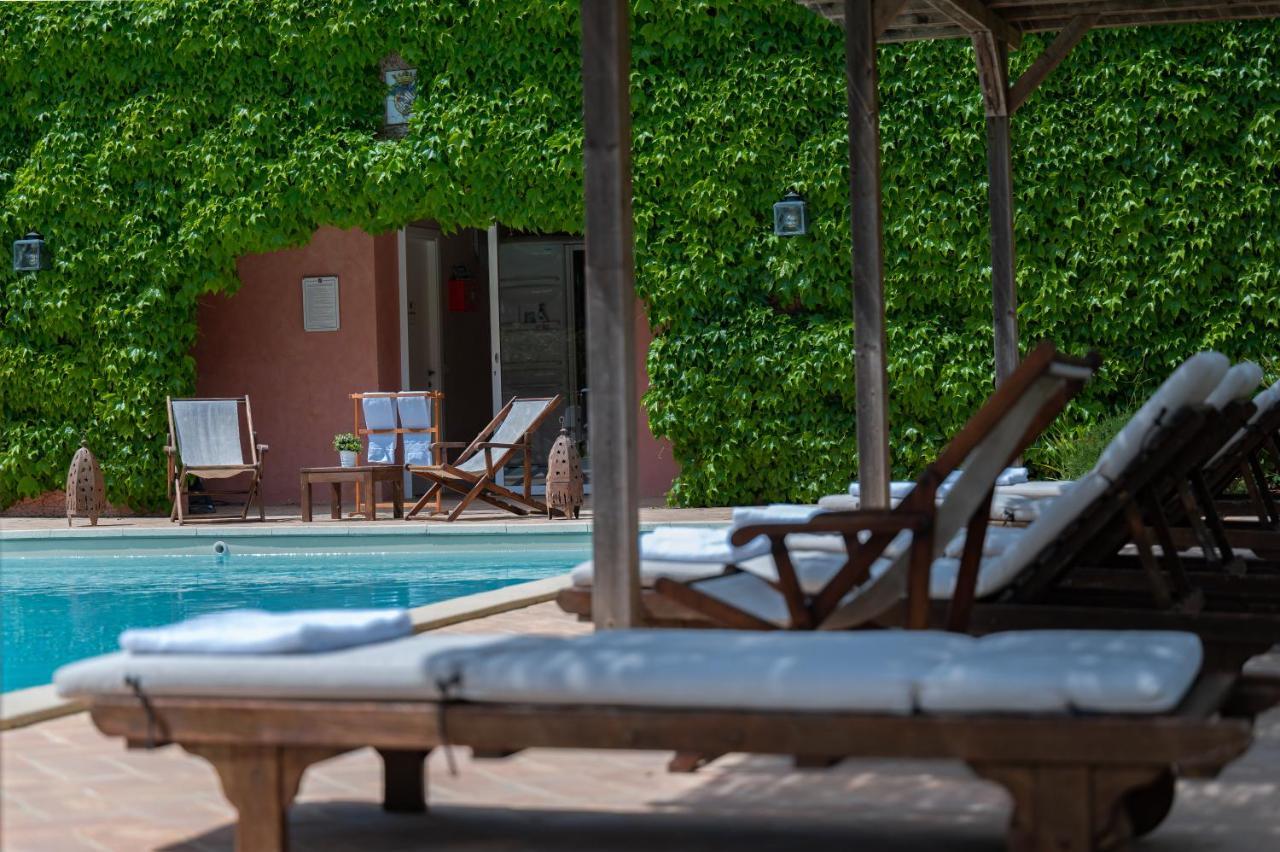 Le Versegge Resort Braccagni Buitenkant foto